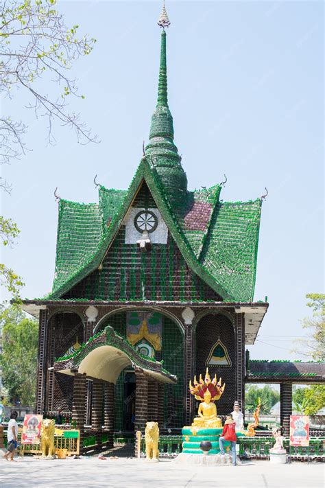 wat prada makaha tempel|Wat Lan Kuad (Wat Pa Maha Chedi Kaew).